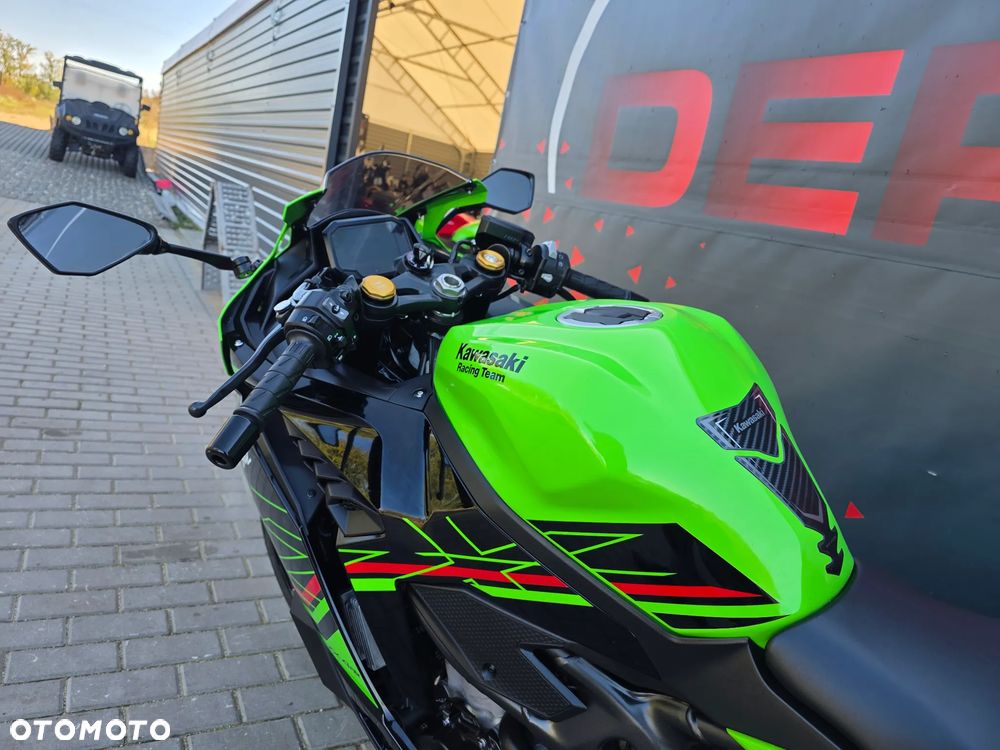 Kawasaki Ninja 400 - 10