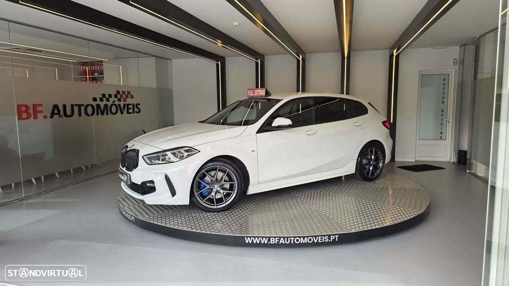 BMW 118 i Pack Desportivo M Auto - 2