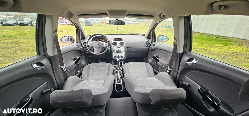 Opel Corsa 1.2 Essentia - 8