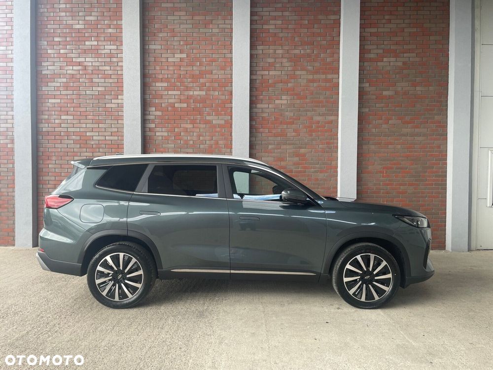 Chery Tiggo 8 1.5 T-GDI Super Hybrid Prestige DCT - 8