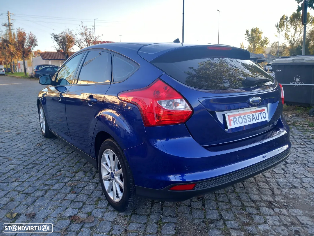 Ford Focus 1.0 SCTi Titanium - 6