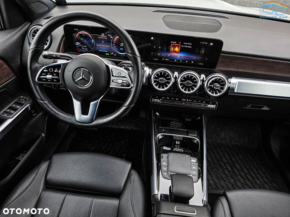 Mercedes-Benz EQB 250+ - 18