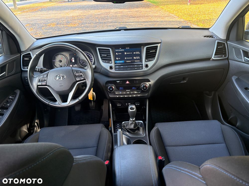 Hyundai Tucson 2.0 CRDI BlueDrive Comfort 2WD - 24