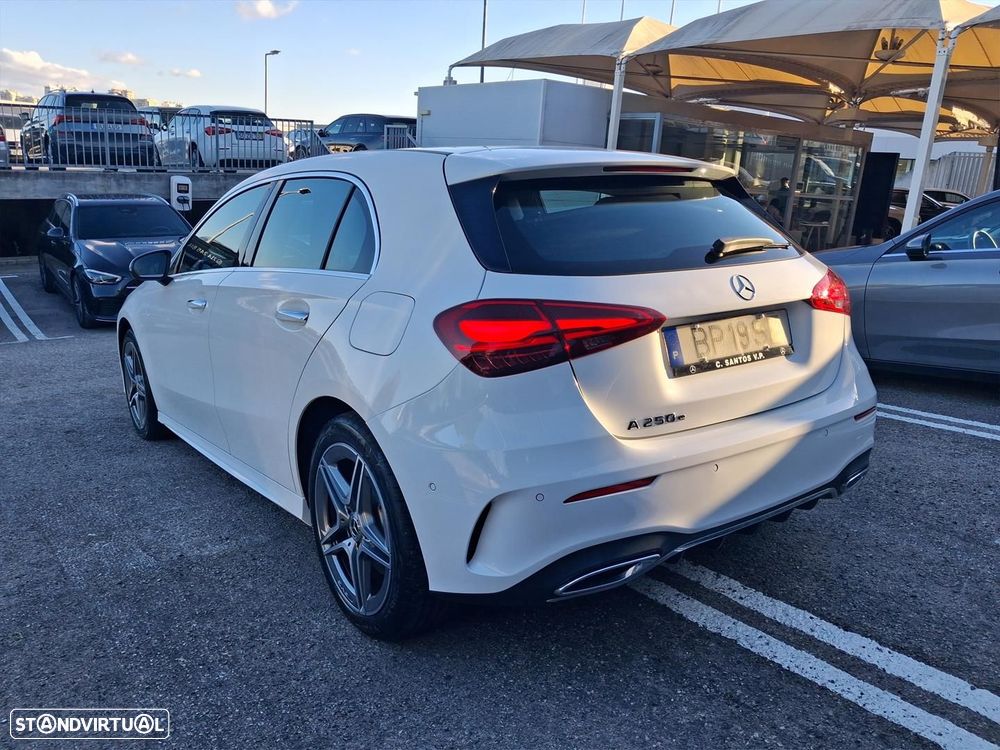 Mercedes-Benz A 250 e AMG Line - 8