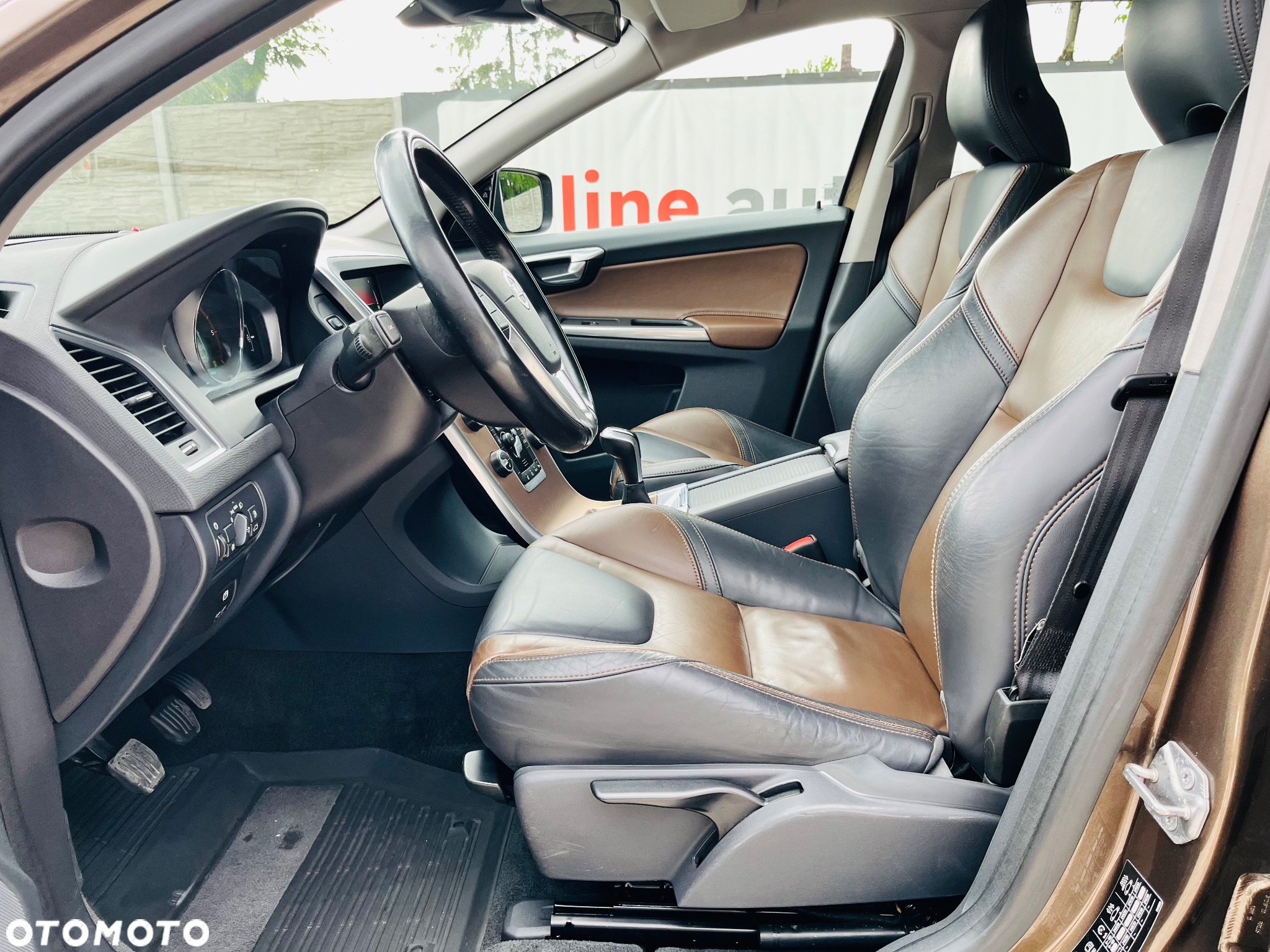 Volvo XC 60 D4 Momentum - 15