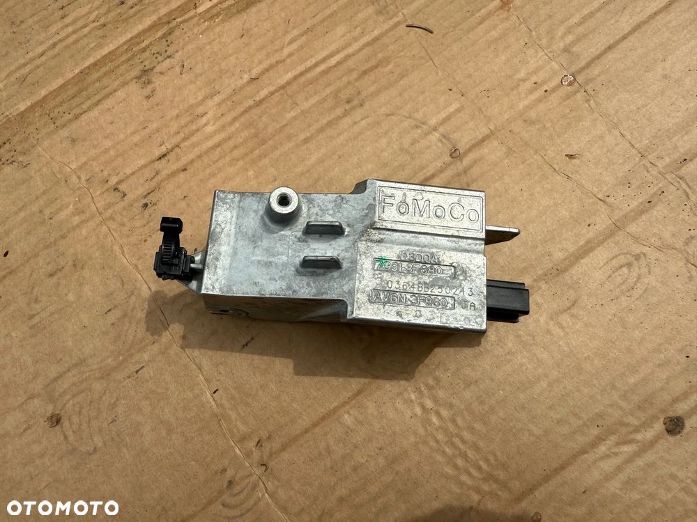 Blokada kierownicy AV6N-3F880-JA Ford Kuga II OE - 1