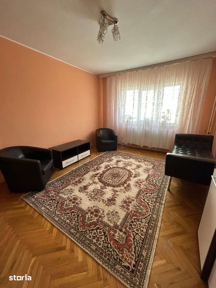 3 CAMERE etaj 2 - CASA DE CULTURA — fotografia 1