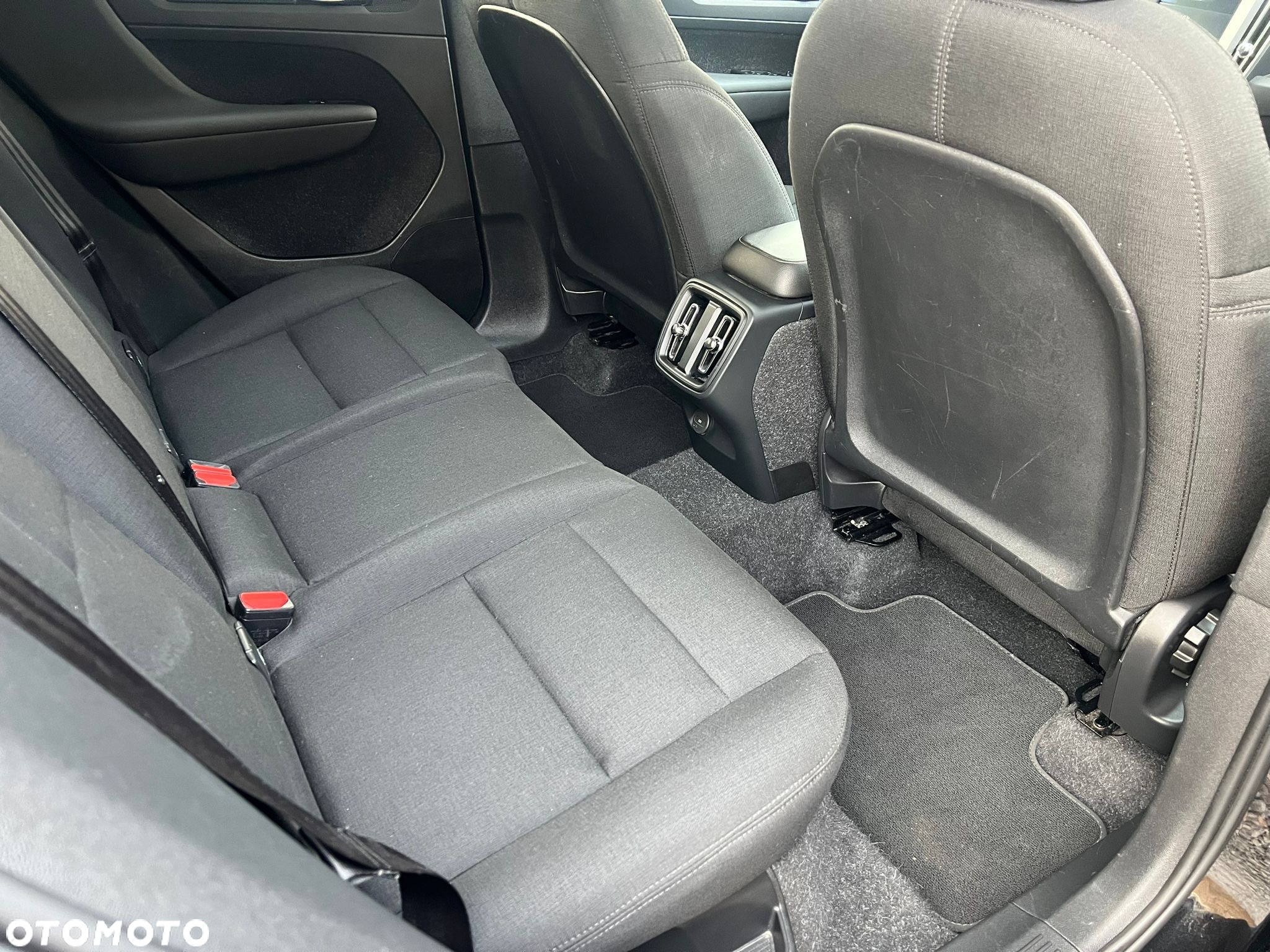 Volvo XC 40 D3 SCR - 13