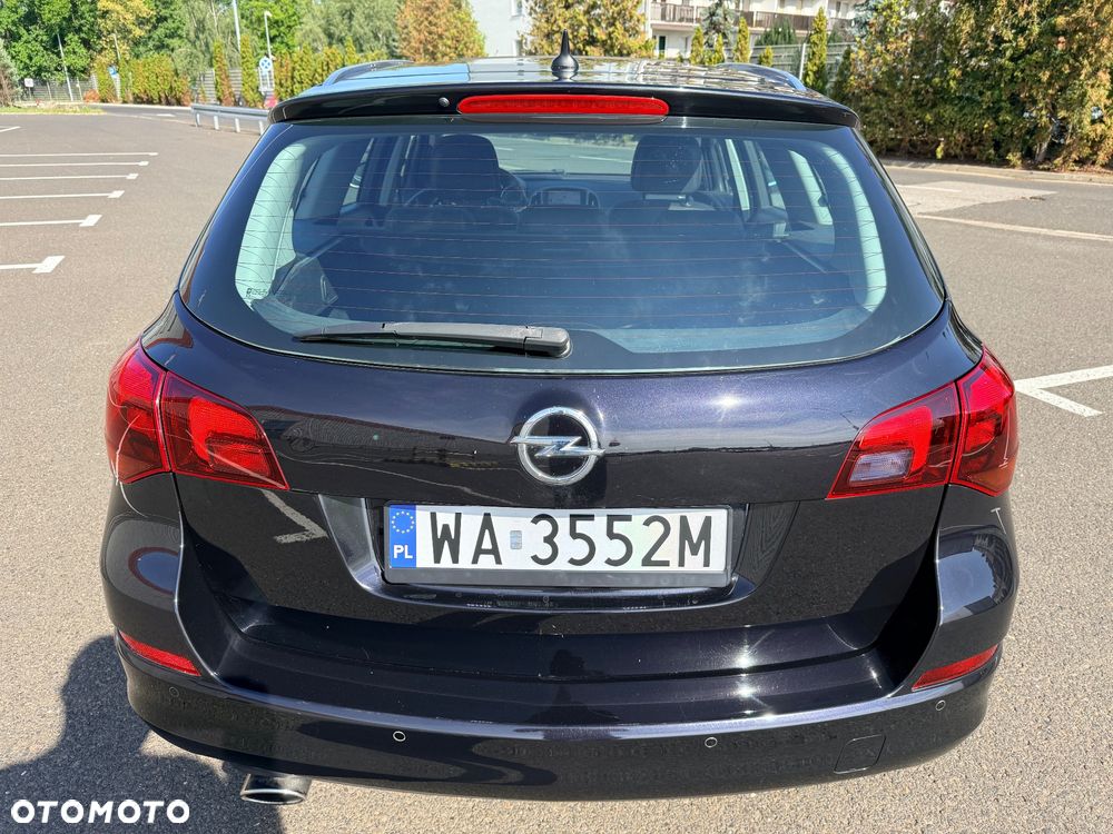 Opel Astra 1.6 Turbo Innovation - 14