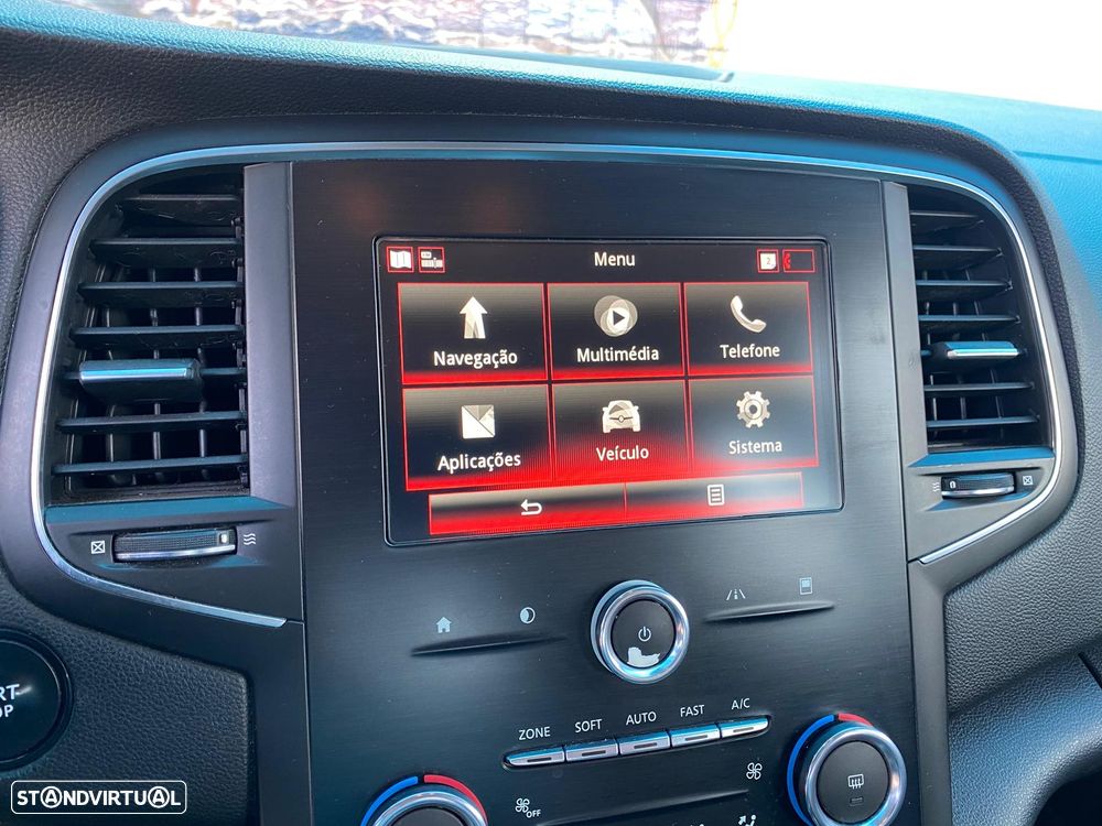 Renault Mégane Sport Tourer BLUE dCi 115 ZEN - 18