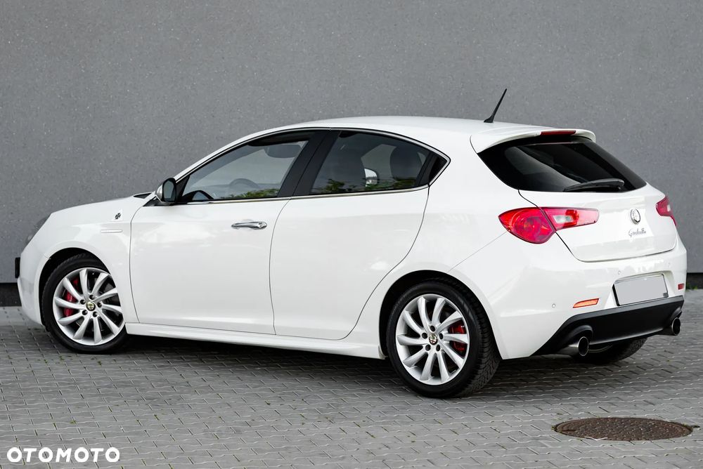 Alfa Romeo Giulietta 1750 TBi Quadrifoglio Verde - 14