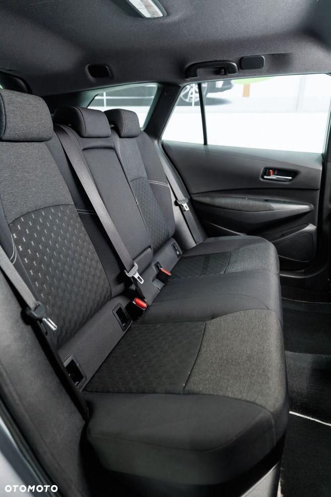 Toyota Corolla 1.8 Hybrid Comfort - 21