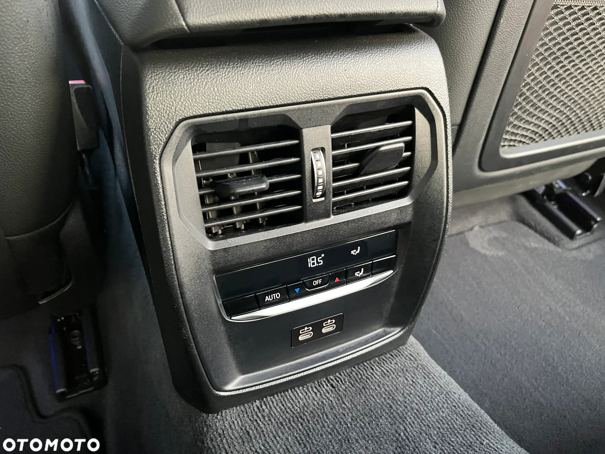 BMW Seria 3 320i Sport Line - 23