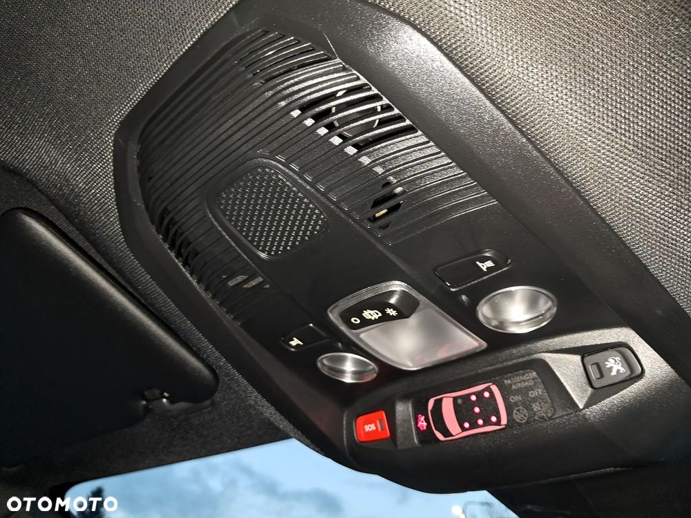 Peugeot 5008 - 35