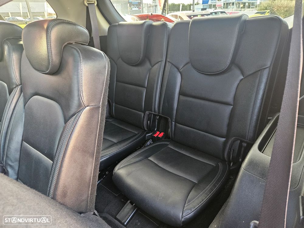 Kia Carens 1.7 CRDi ISG TX - 26