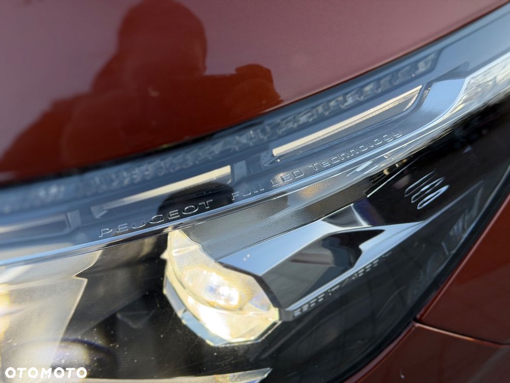 Peugeot 3008 1.2 PureTech Allure S&S EAT6 - 19