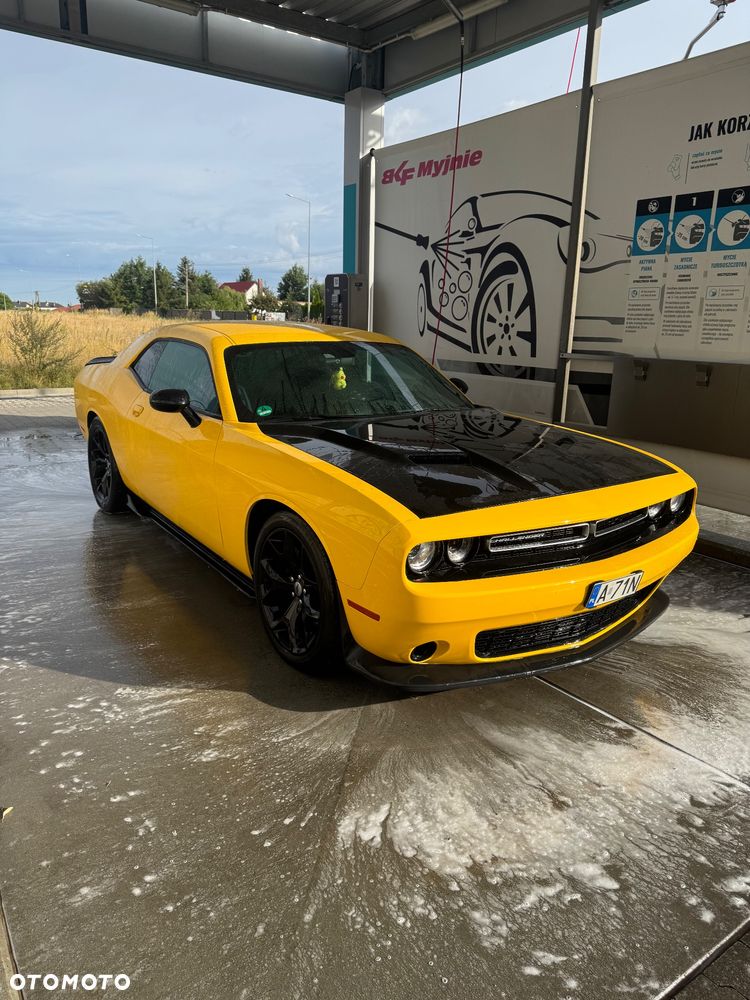 Dodge Challenger - 3