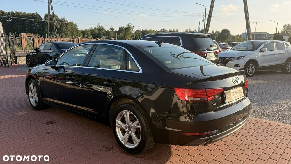 Audi A4 Limousine - 12