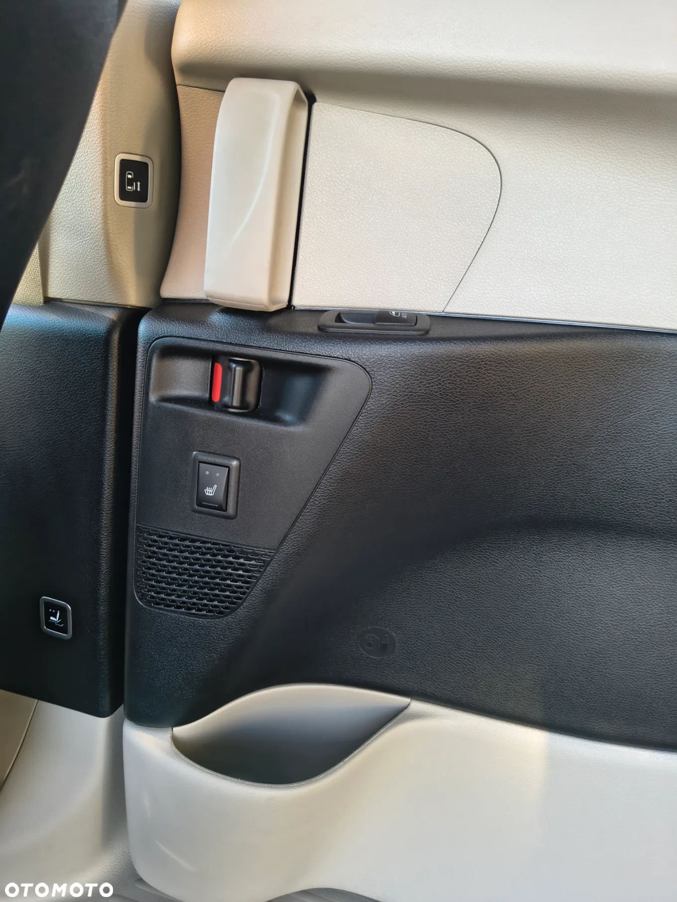 Chrysler Pacifica - 27