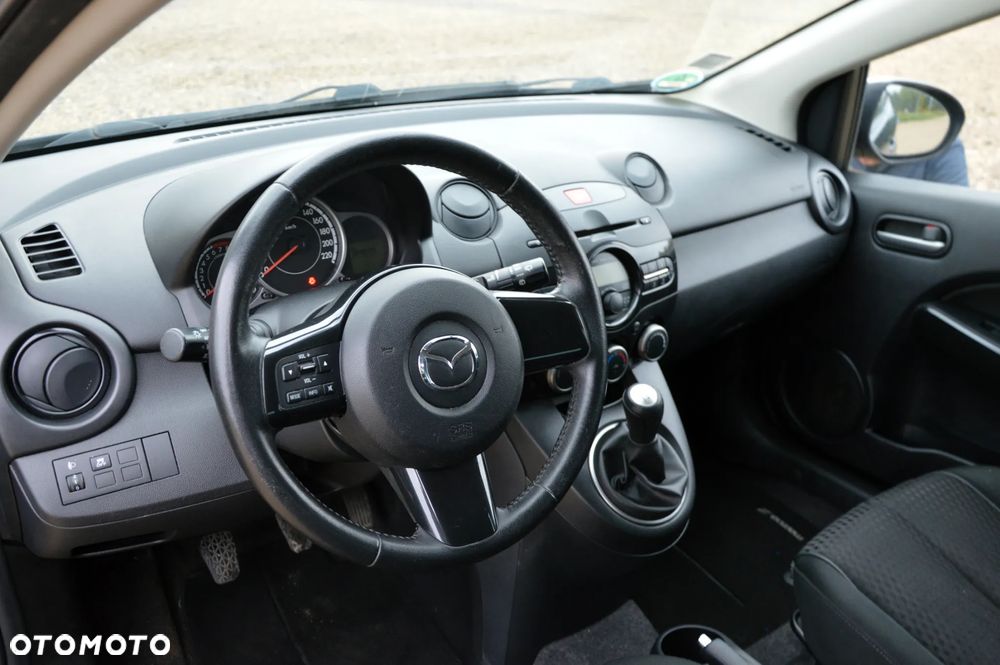 Mazda 2 1.3 Exclusive + - 8
