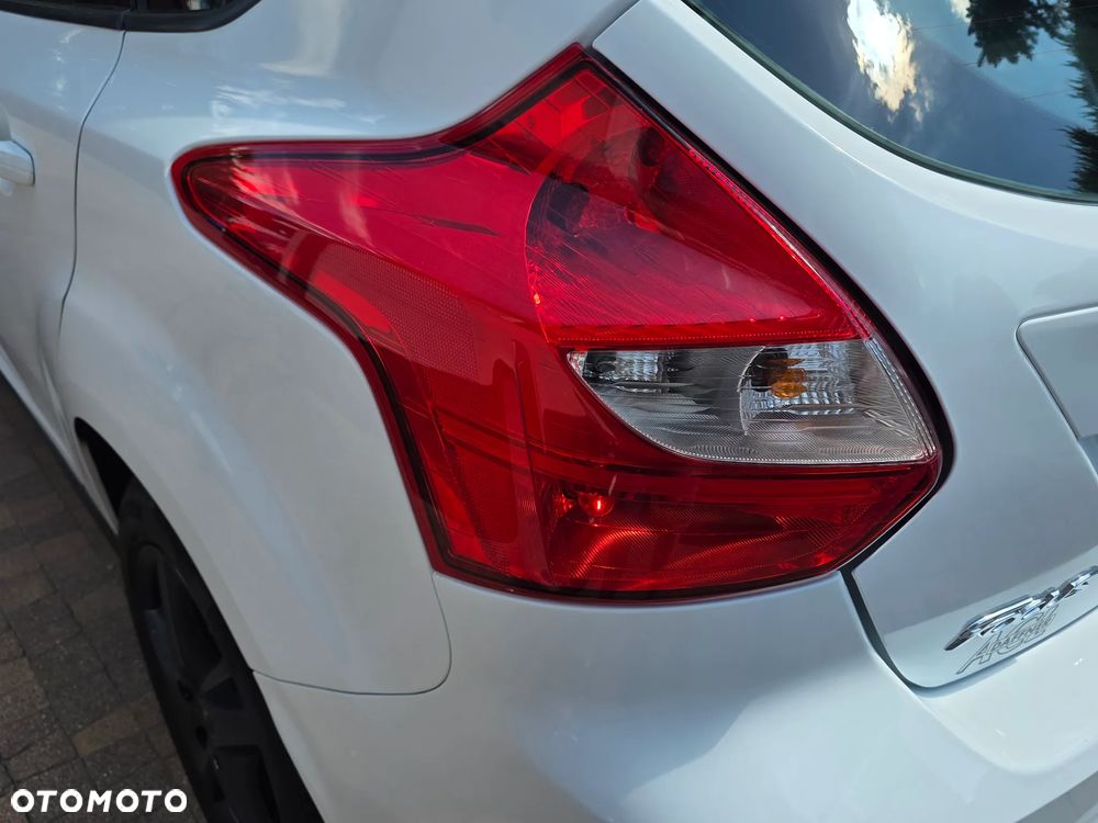 Ford Focus 1.6 TI-VCT Ambiente - 10