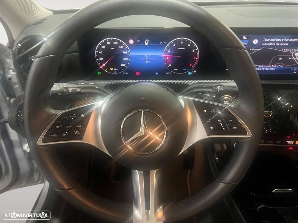 Mercedes-Benz A 200 Standard - 12