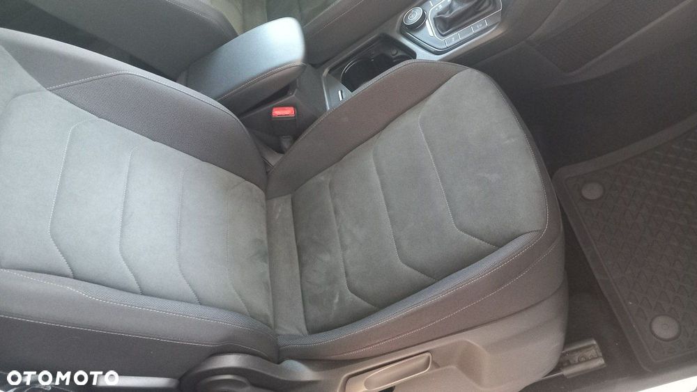 Volkswagen Tiguan - 26