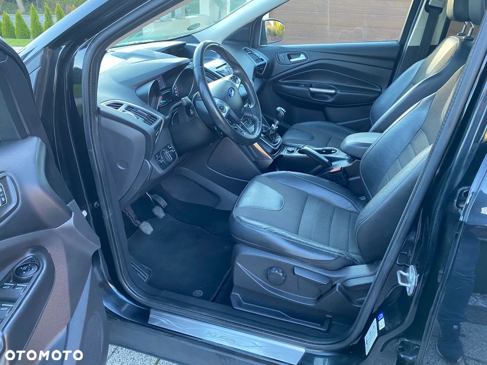 Ford Kuga 1.5 EcoBoost 2x4 Titanium - 8