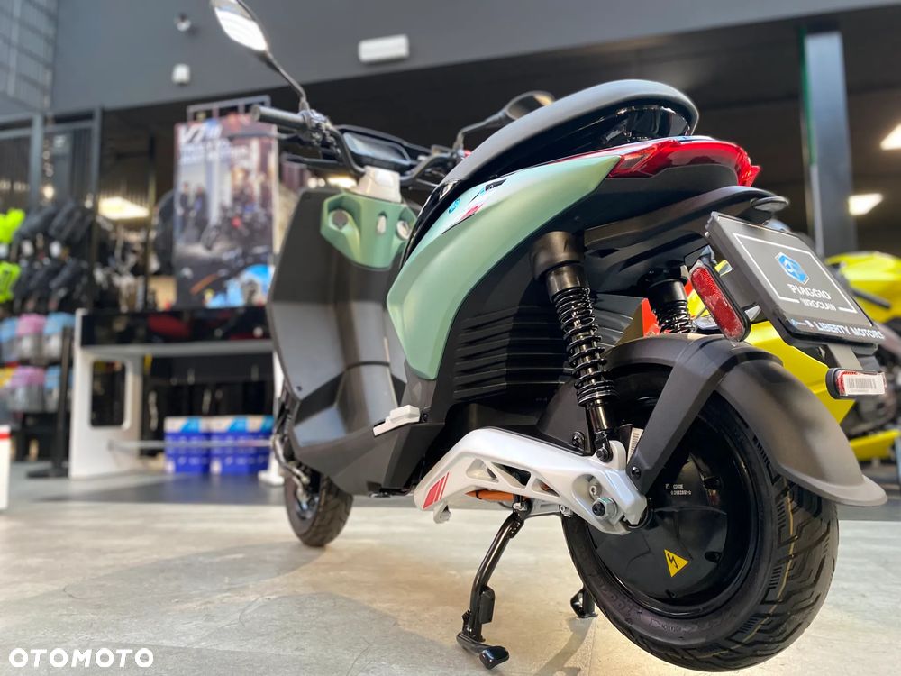 Piaggio Inny - 12