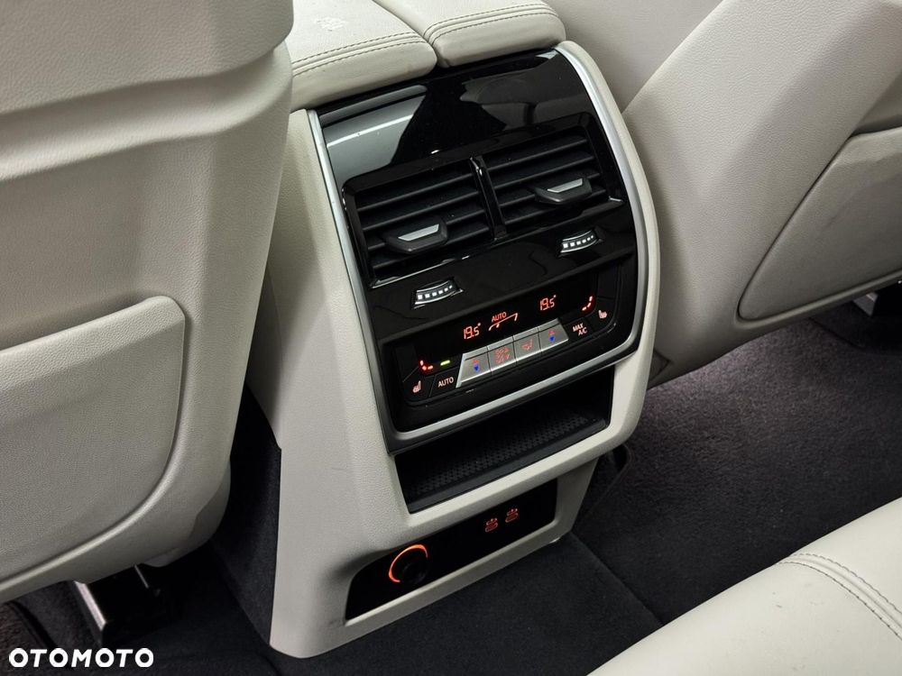 BMW X5 - 25