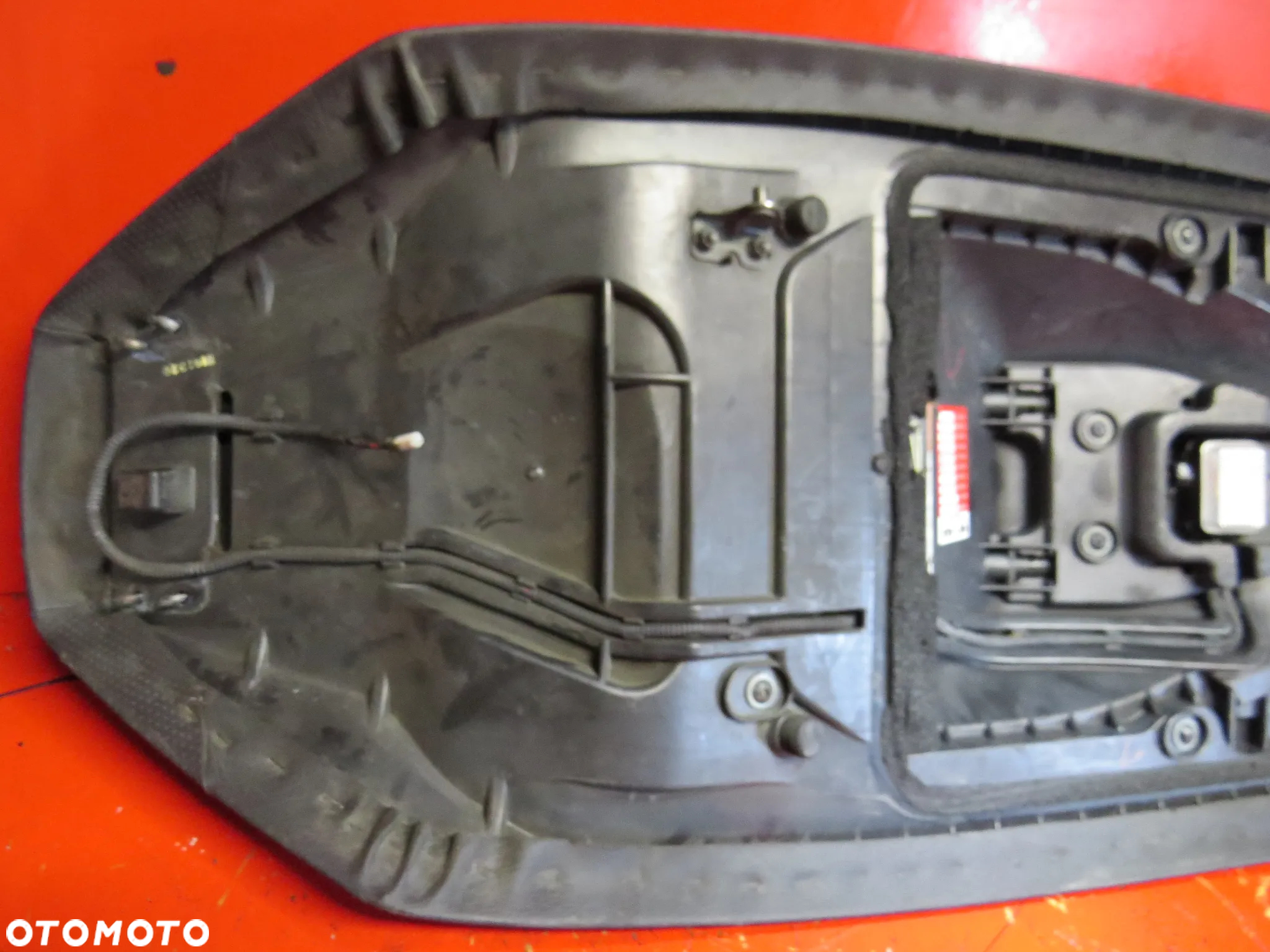 SUZUKI BURGMAN 400 250 07 k7 kanapa siedzenie siodło fotel - 12