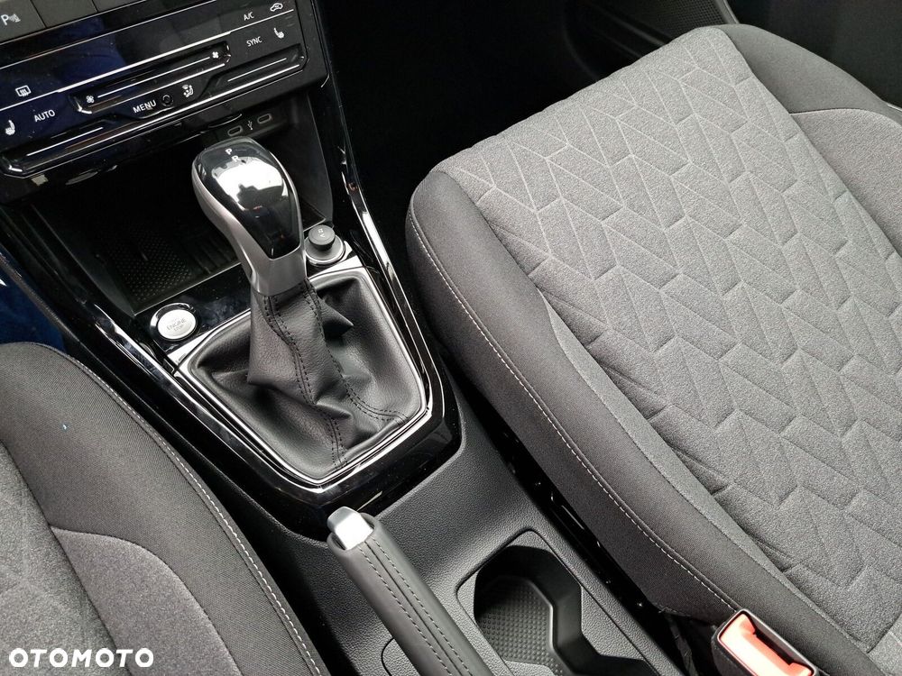Volkswagen T-Cross - 16