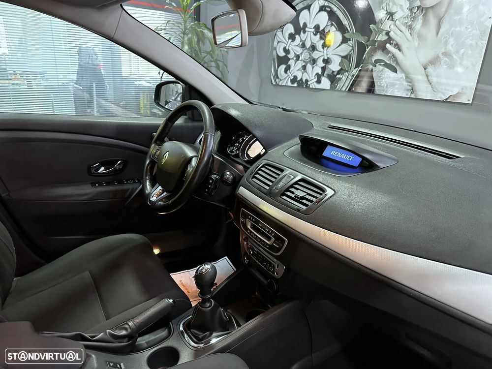 Renault Mégane 1.5 dCi Dynamique S - 18