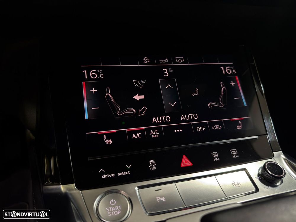 Audi e-tron 50 quattro S line - 35