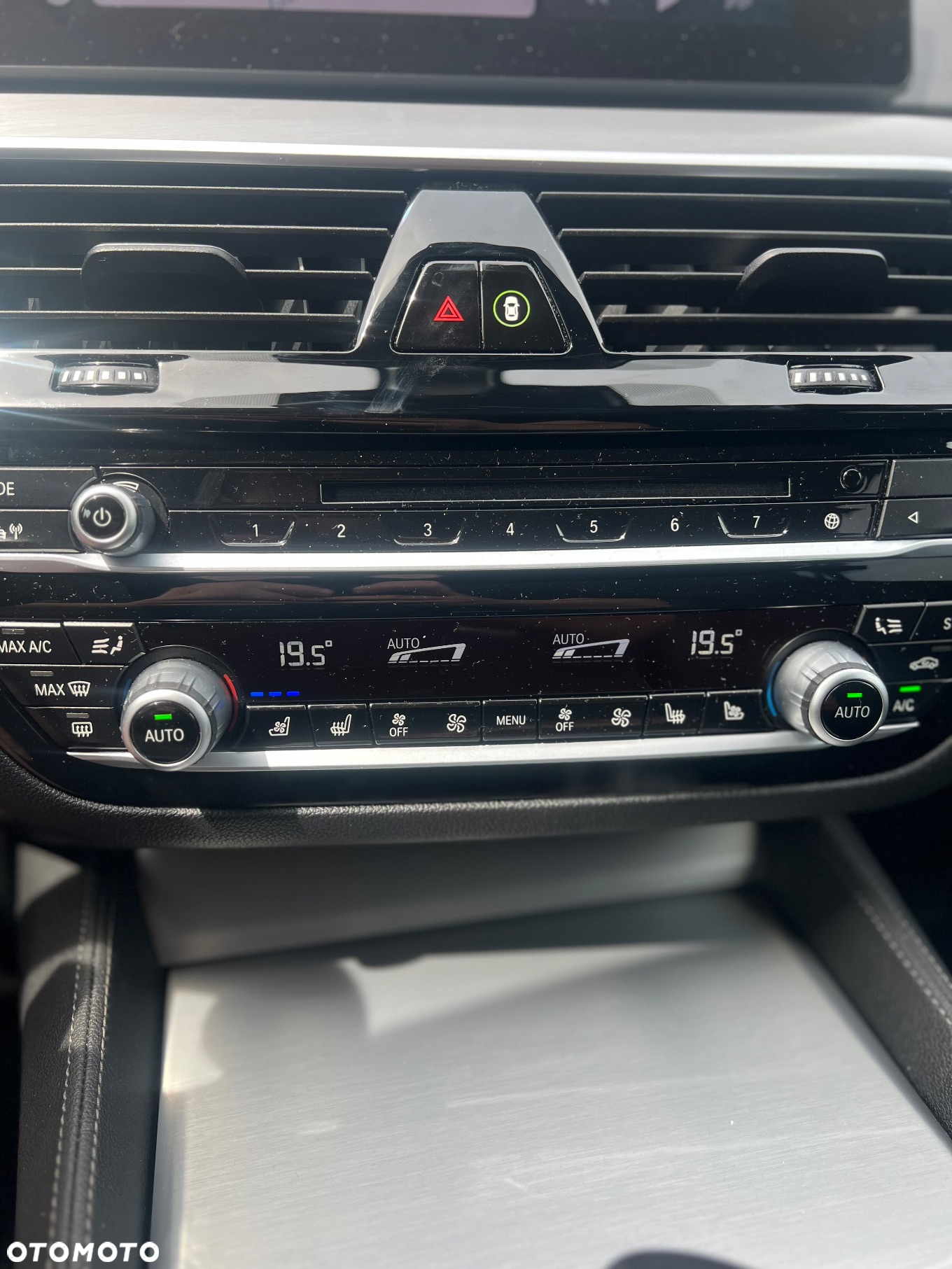 BMW Seria 5 520d M Sport - 24