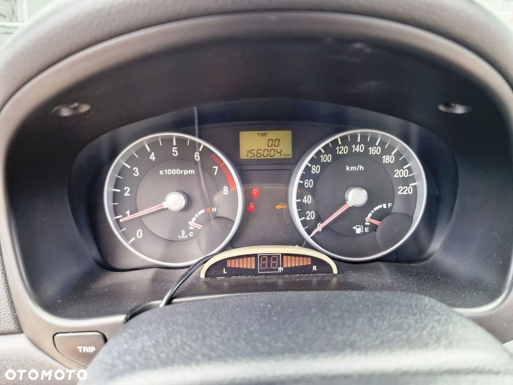 Hyundai Accent 1.6 Style A/C - 12