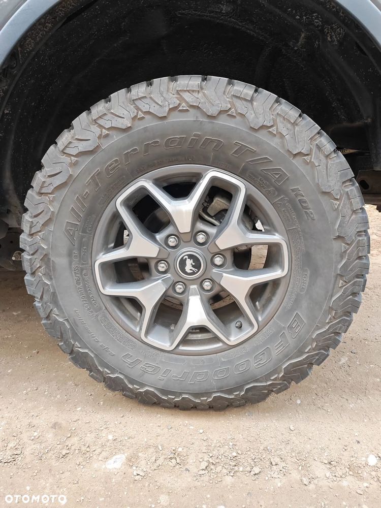 Ford Bronco 2.7 EcoBoost V6 Badlands - 11