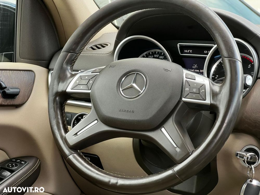 Mercedes-Benz GL - 14