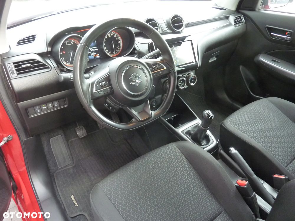 Suzuki Swift 1.2 Dualjet SHVS Premium Plus - 9