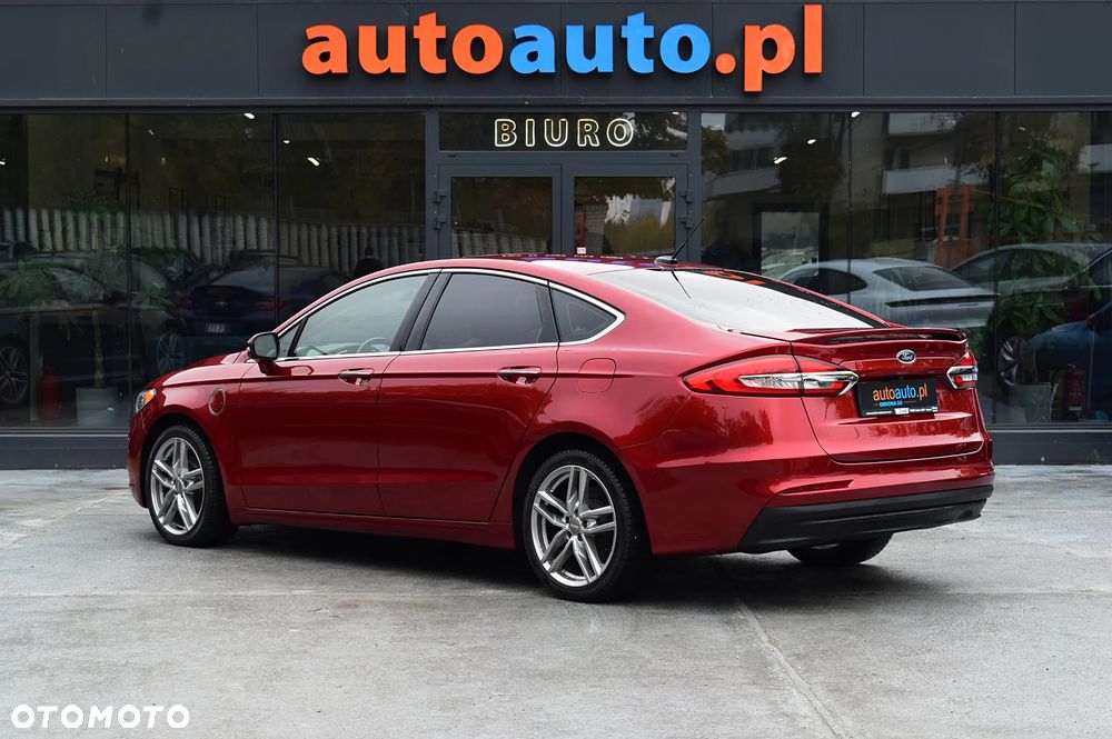 Ford Fusion - 24