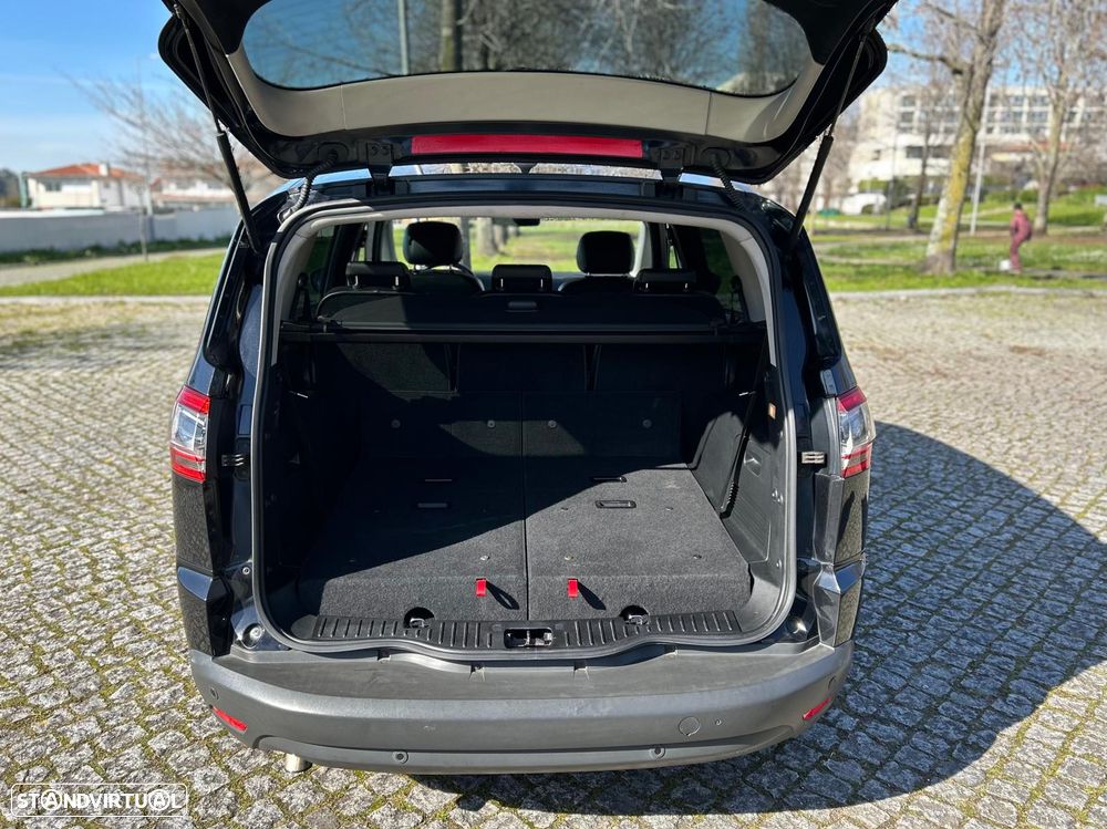 Ford S-Max 2.0 TDCi Titanium 7L 149g - 6