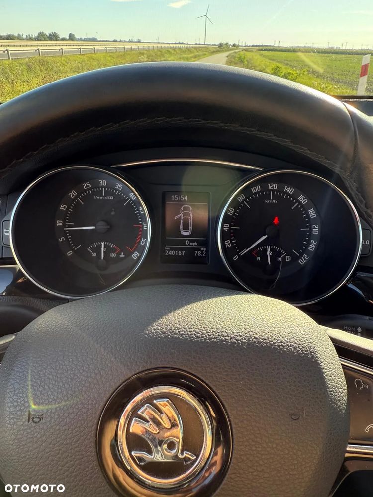 Skoda Superb 2.0 TDI Platinum - 10