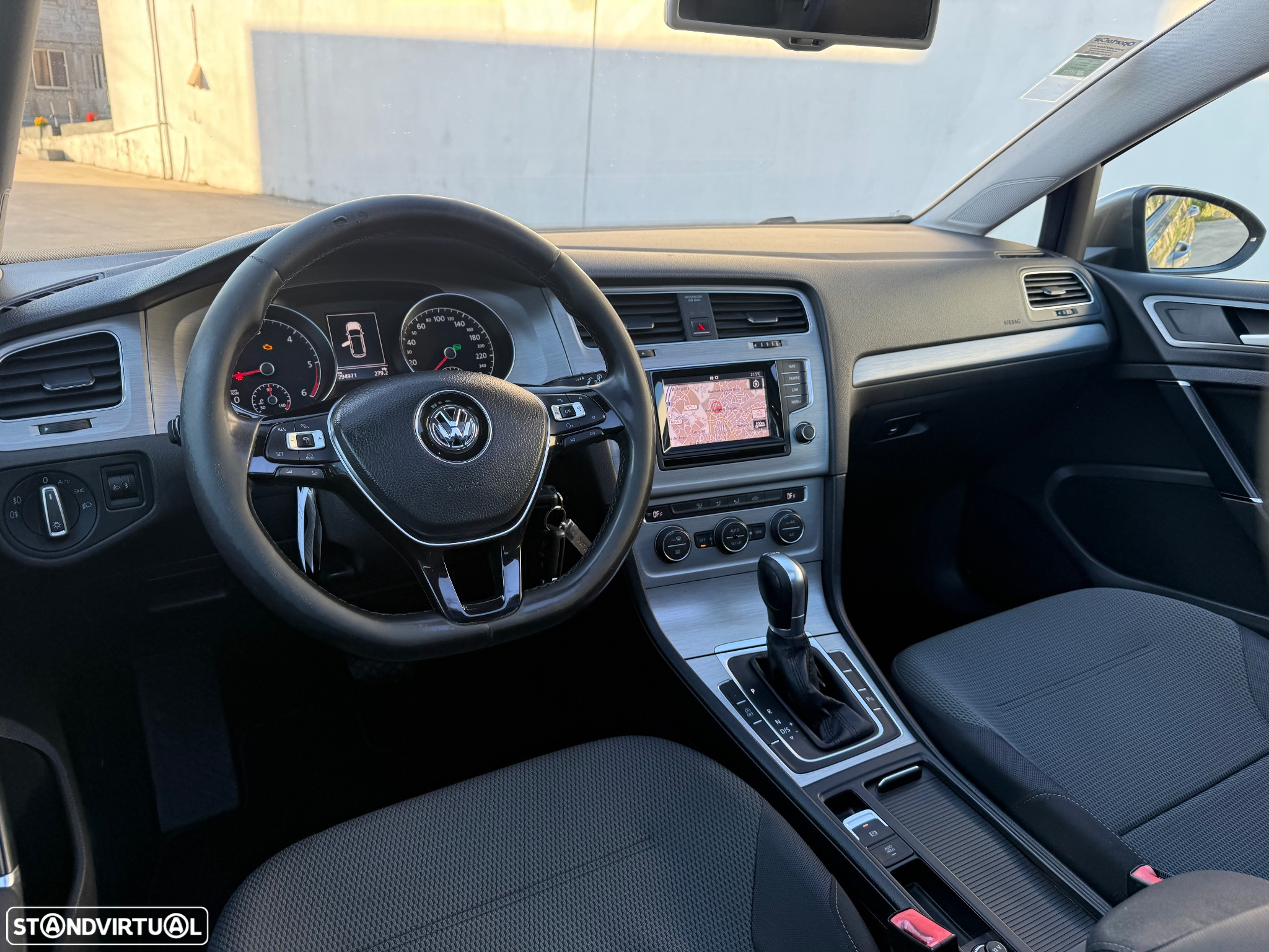 VW Golf Variant - 26