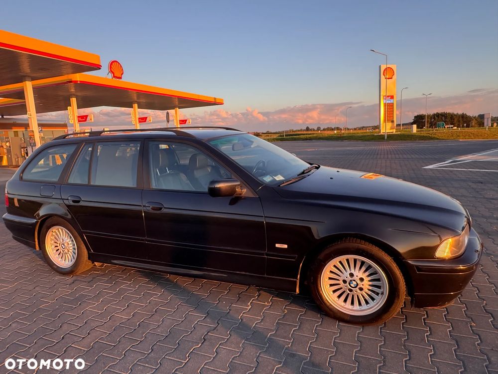 BMW Seria 5 - 25