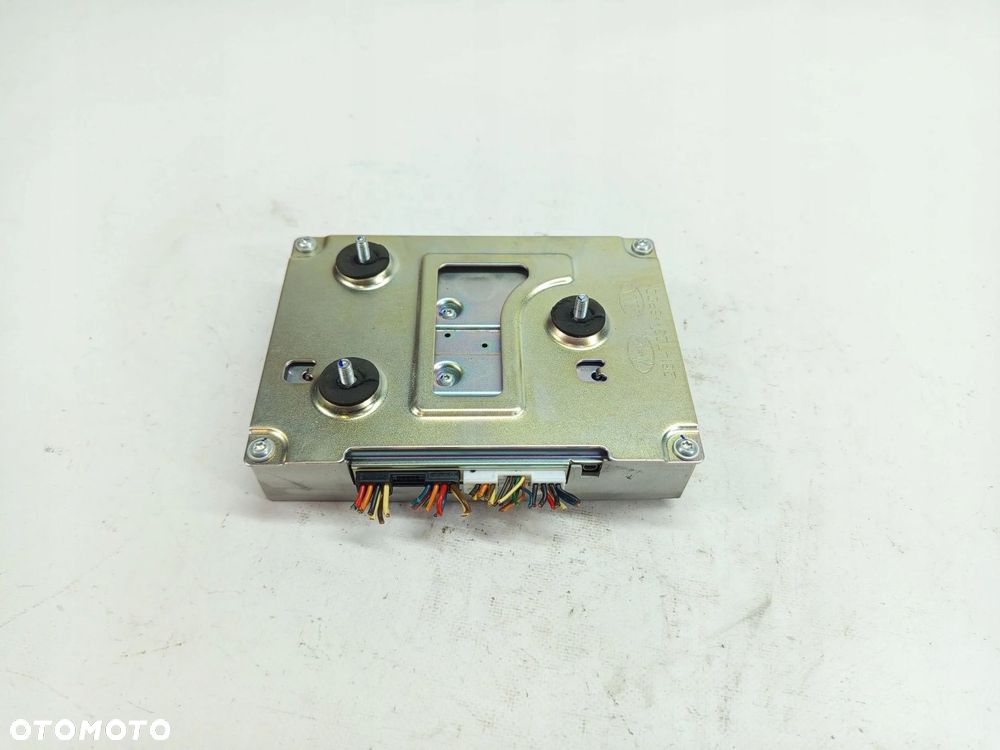 WZMACNIACZ NAGŁOSNIENIA KIA OPTIMA IV 96370-D4200 JBL INFINITY - 2