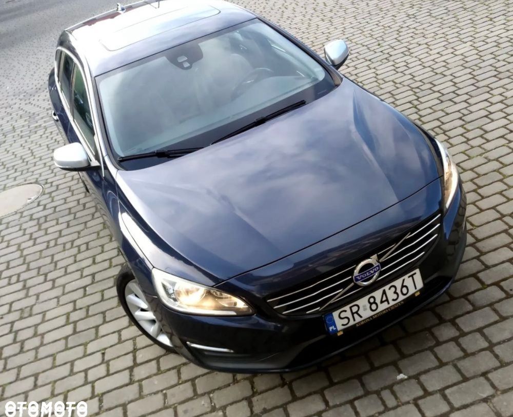 Volvo V60 D4 Momentum - 2