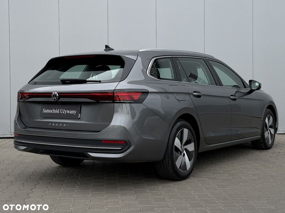 Volkswagen Passat - 7