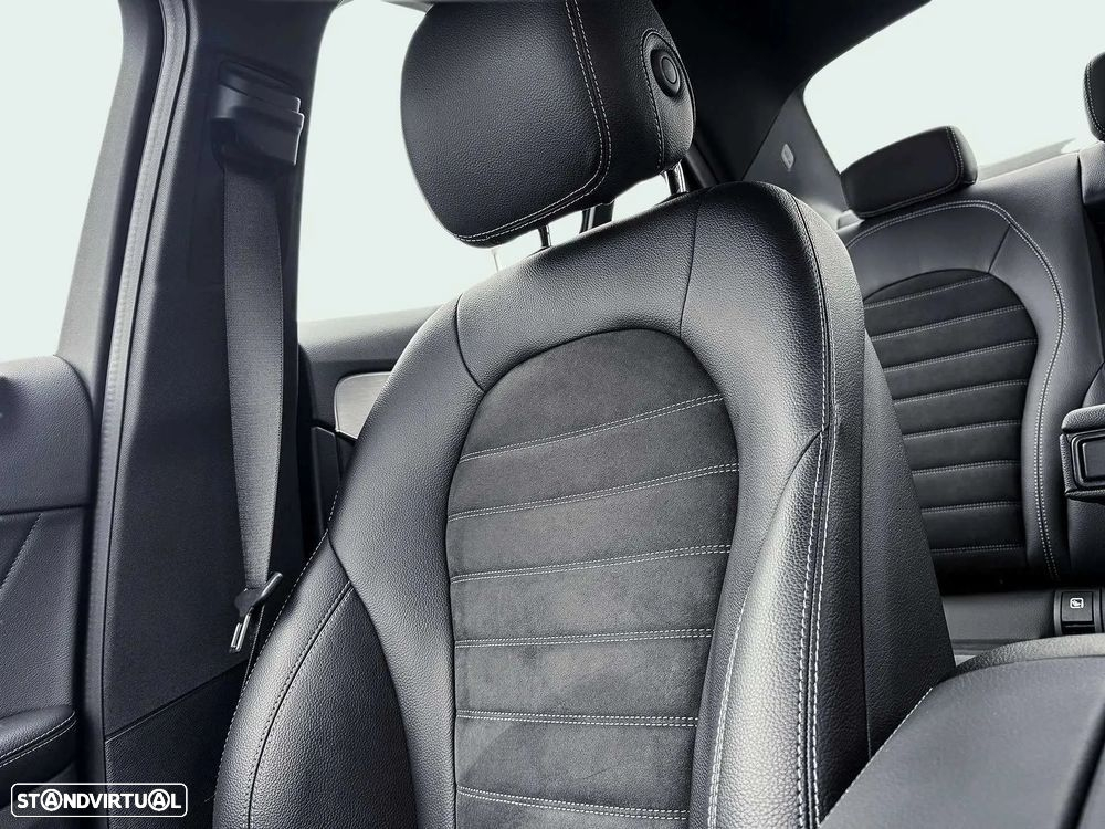 Mercedes-Benz C 300 de AMG Line - 12