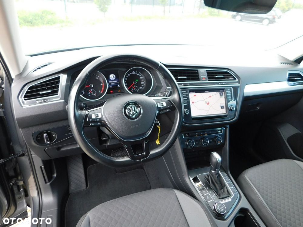 Volkswagen Tiguan 2.0 TDI SCR 4MotION DSG Elegance - 18