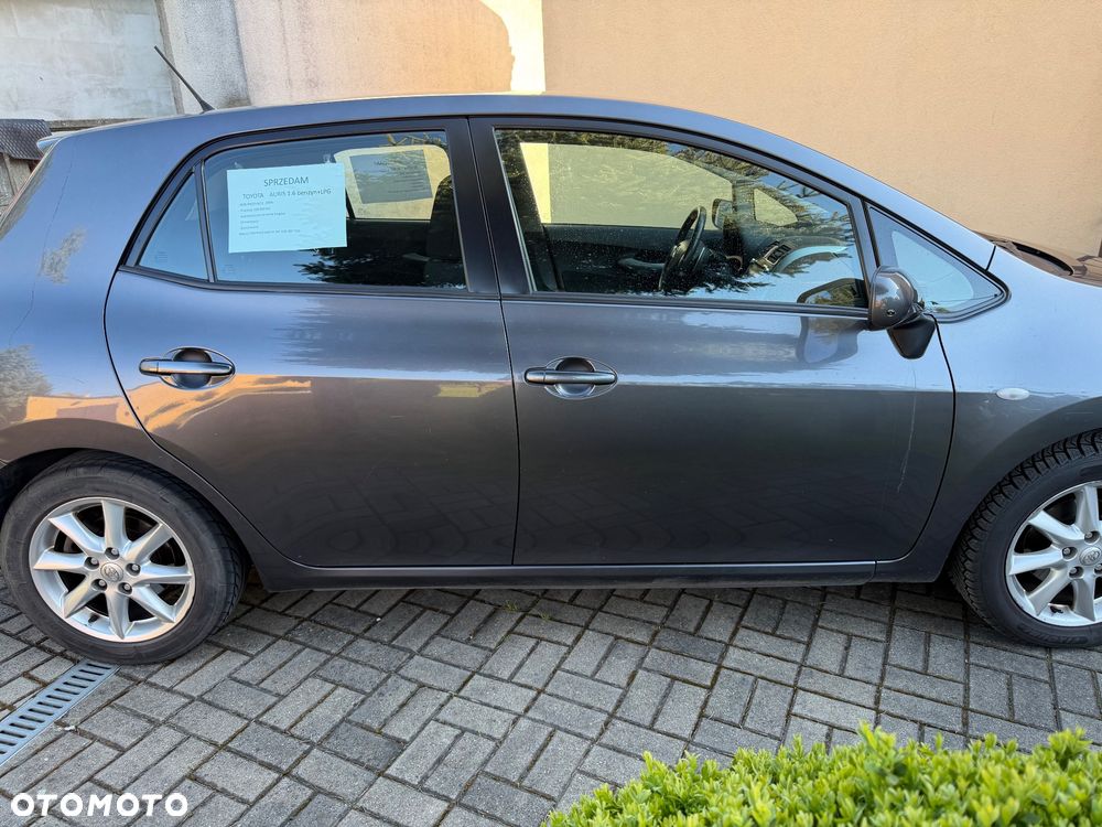 Toyota Auris 1.6 VVT-i Multimode Team - 1